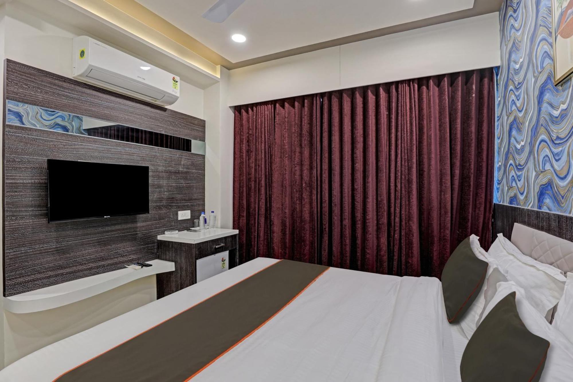Collection O Alpha One Hotel Ahmedabad Luaran gambar