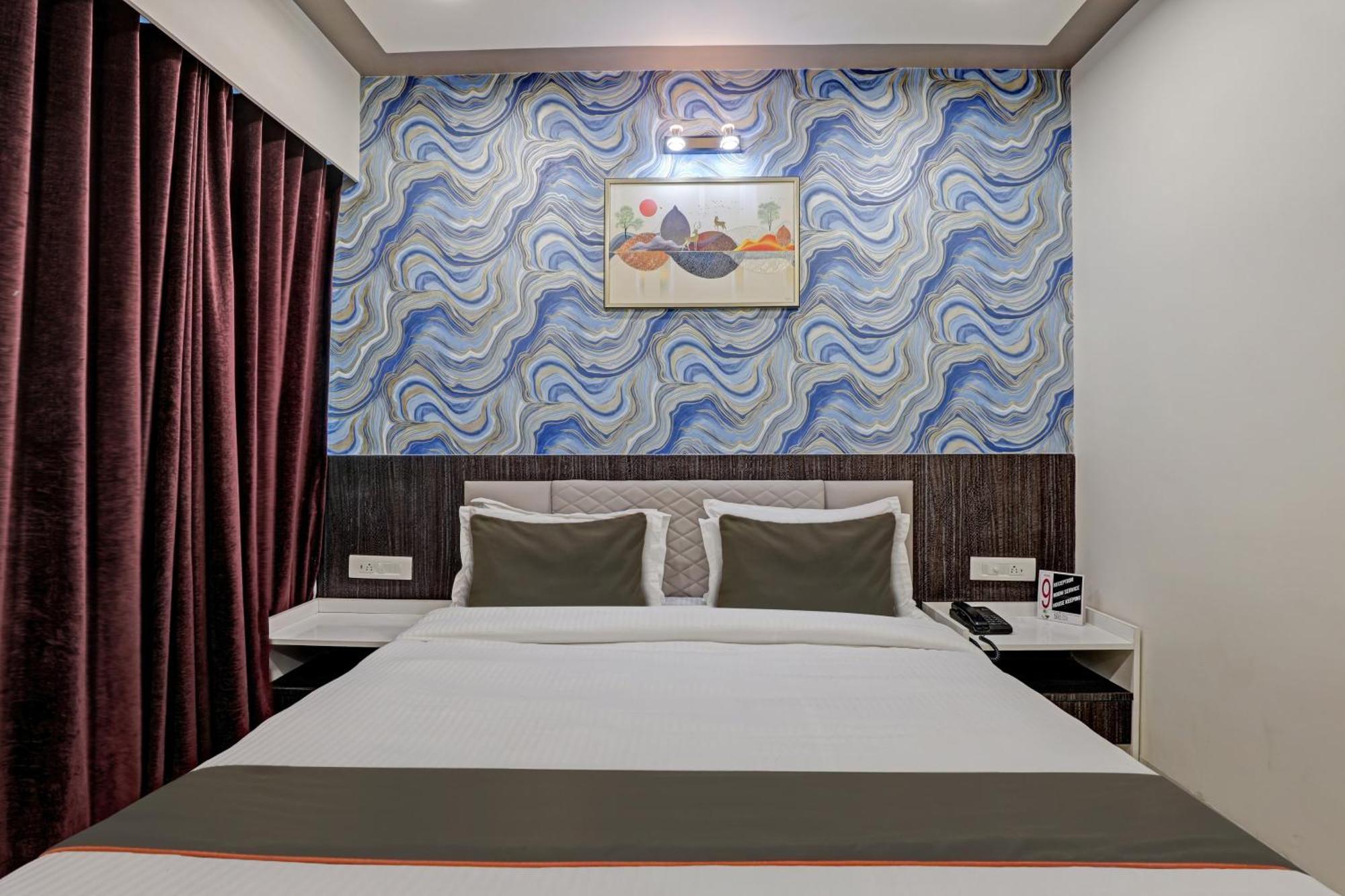 Collection O Alpha One Hotel Ahmedabad Luaran gambar