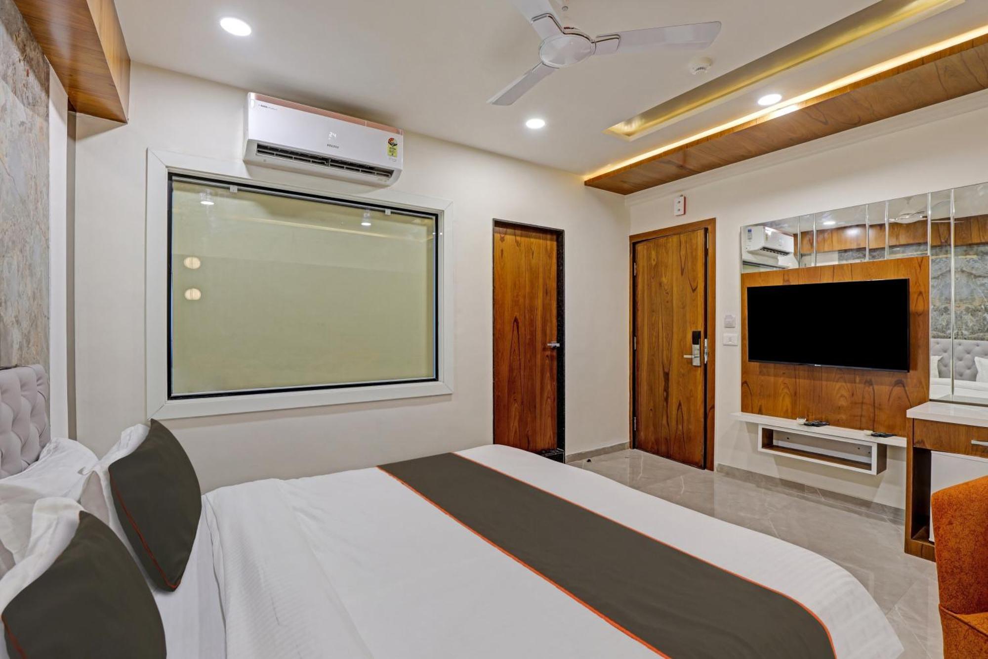 Collection O Alpha One Hotel Ahmedabad Luaran gambar