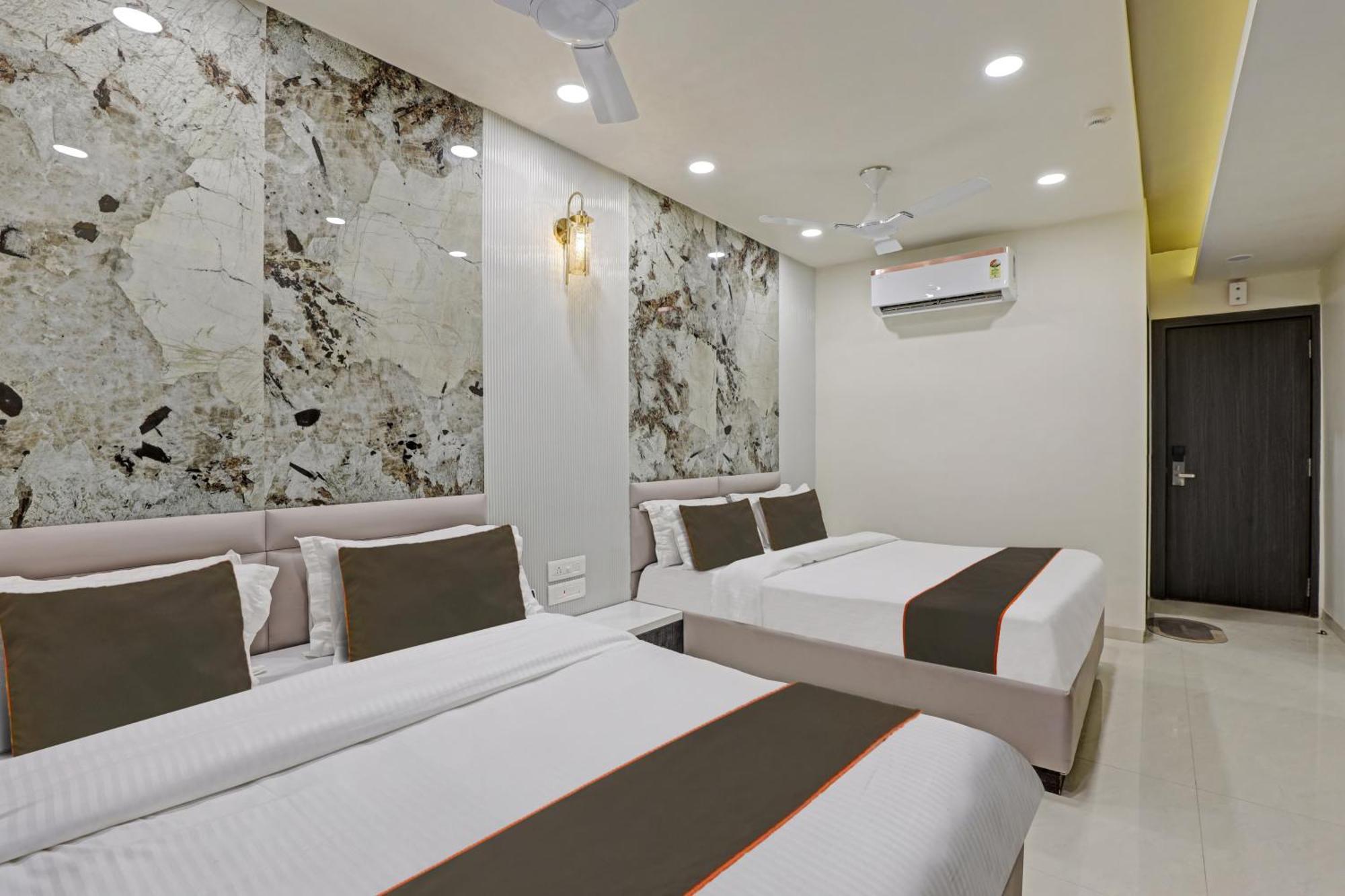 Collection O Alpha One Hotel Ahmedabad Luaran gambar