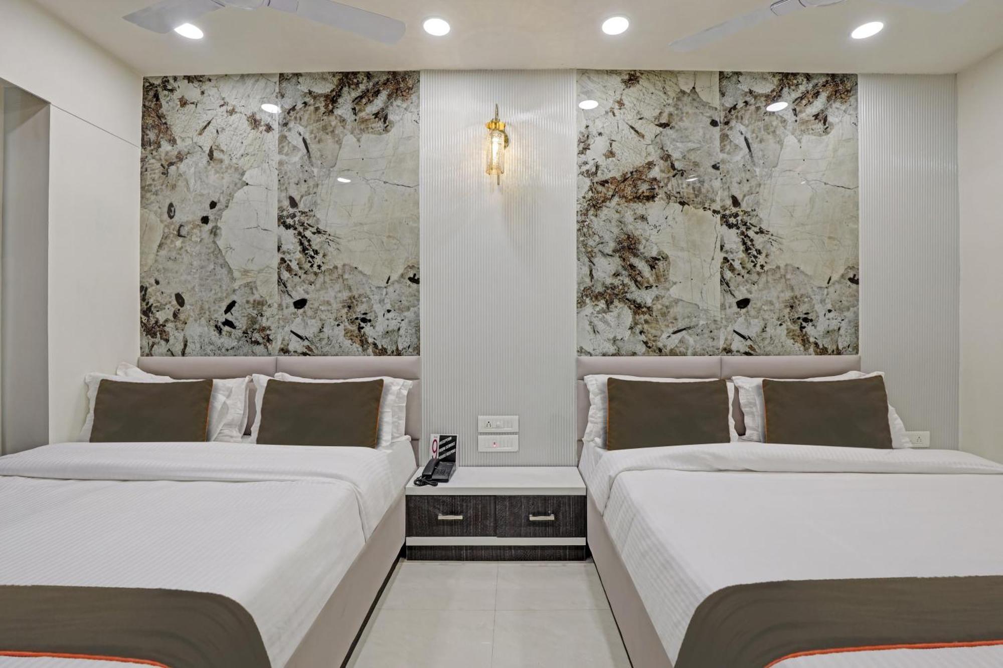 Collection O Alpha One Hotel Ahmedabad Luaran gambar
